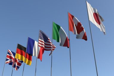 Страны G7 отсрочили погашение долгов Украины до 2027 года