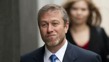 Абрамович програв суд щодо зняття санкцій ЄС