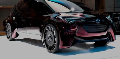 Toyota представила водневий концепт-кар з безповітряними шинами