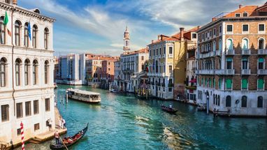 Плата за вхід принесла Венеції перший мільйон