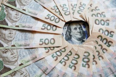 НБУ назвал причины улучшения ситуации на валютном рынке за последний месяц