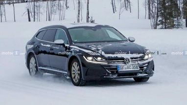 VW Arteon R будут выпускать в кузовах седан и универсал (фото)