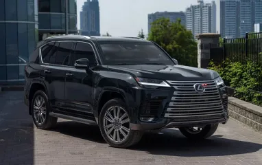 Бронированный Lexus LX 700