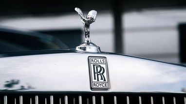 Rolls-Royce заявив про рекордні продажі авто у 2023 році