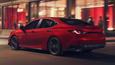 Toyota Camry получила новую стильную версию Nightshade Edition (фото)