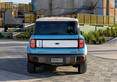 Електрокросовер Chevrolet показали до прем’єри (фото)