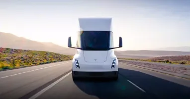 Tesla планує побудувати фабрики з виробництва акумуляторів та вантажівок Semi