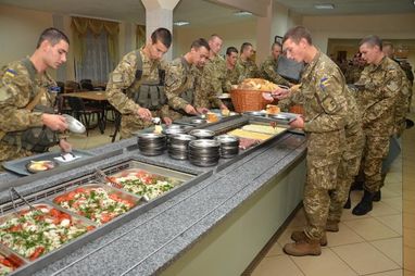 Цены снизились: Минобороны внесло изменения в договоры по обеспечению армии продовольствием