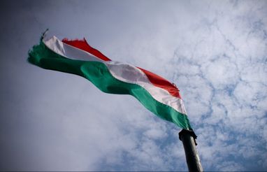 Орбан намекнул на возможное сокращение поддержки украинским беженцам