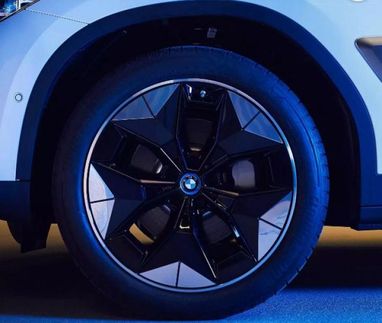 Електричний BMW iX3 отримає особливі аеродинамічні колеса (фото)
