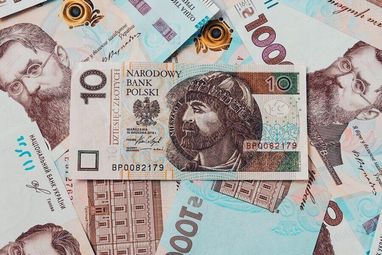Украинцам в Польше доступна еще одна денежная помощь: кто ее может получить