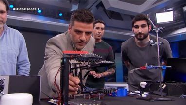 Создан робот, умеющий строить с помощью левитации (видео)