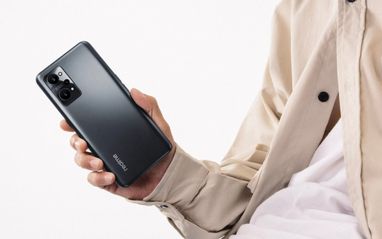 Realme представила смартфон з потрійною камерою і швидкою зарядкою