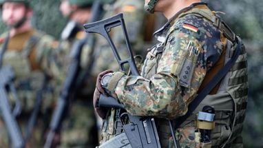 Пісторіус прагне збільшити річний оборонний бюджет Німеччини до понад 60 млрд євро — Reuters
