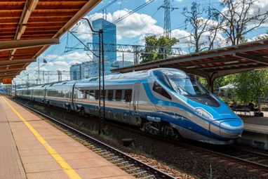 Поїзд Pendolino. therepus.blogspot.com