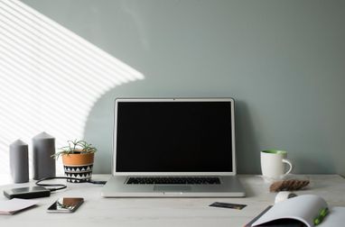 У Києві лише 27% переселенців мають роботу — дослідження