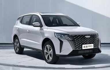 Geely представила новый кроссовер с расходом менее 7 л/100 км за 12,3 тыс. долларов (фото)