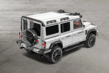 Дебютировал роскошный внедорожник в стиле старых Land Rover (фото)