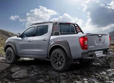 Nissan готовит экстремальную версию пикапа Navara (фото)