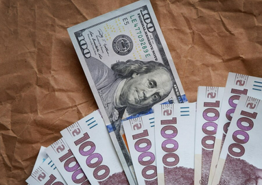 Названо головну умову стабільності гривні: озвучено прогноз щодо курсу долара в Україні