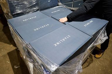 Украина получила 5 тысяч Starlink от Польши: где их установят