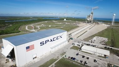 SpaceX ведет переговоры о продаже акций, оценка компании может достичь $800 миллиардов — WSJ