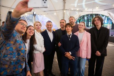 ПУМБ удвоил стипендиальный фонд KSE University до $200 тысяч, обеспечив грантами на обучение 30 студентов.
