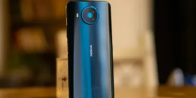 В новых смартфонах Nokia больше не будет камер ZEISS (фото)