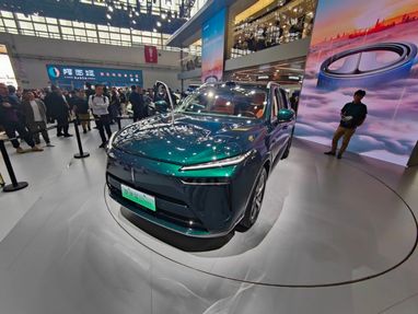 В Китае показали большой кроссовер Wey Lanshan с запасом хода 1200 км (фото)