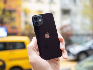 Apple начала продажи восстановленных iPhone 12 mini