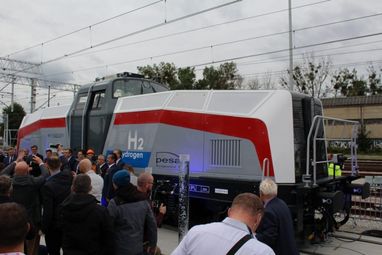 Польська PESA представила водневий залізничний локомотив