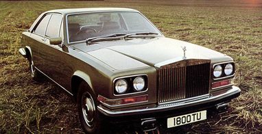 Названы Топ-10 уродливых машин всех времен