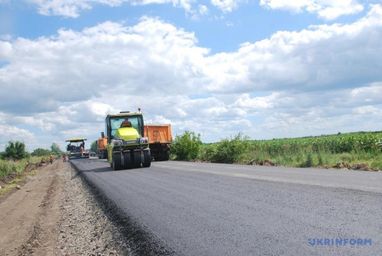 На Черниговщине впервые за 50 лет ремонтируют дорогу Нежин – Прилуки