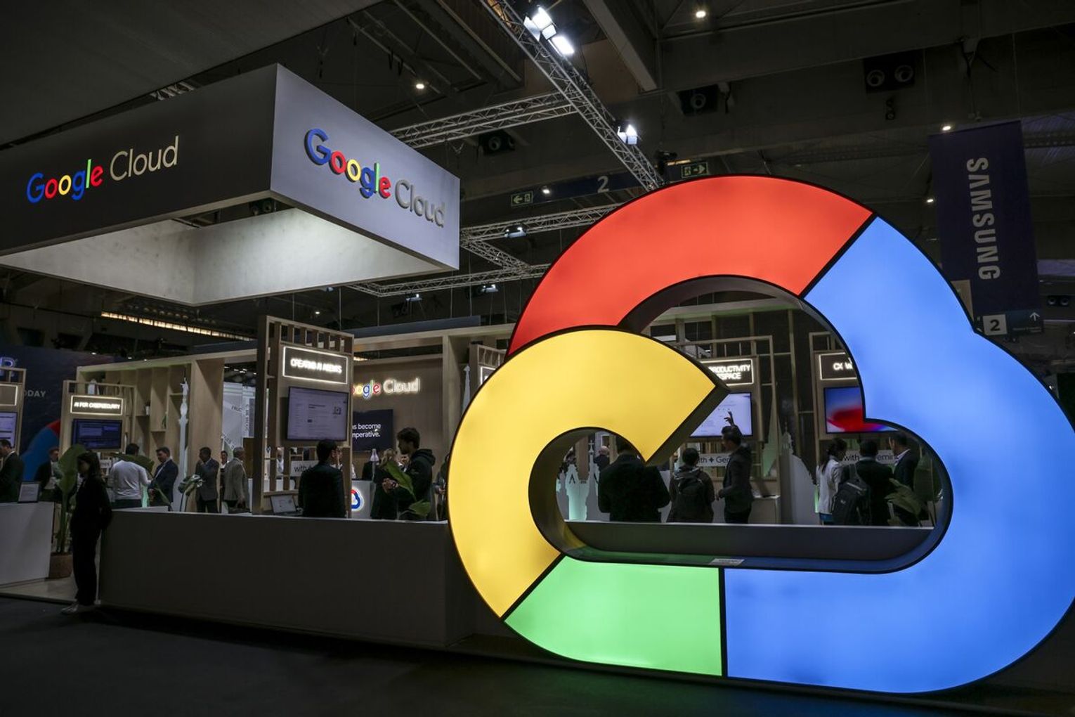 Alphabet збільшить витрати на штучний інтелект до $205 млрд