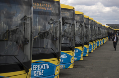 Кличко: Киев получил 50 новых современных автобусов, вскоре получит еще 150 (фото)