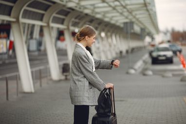 Теперь работницы органов государственной власти могут пересекать границу без ограничений