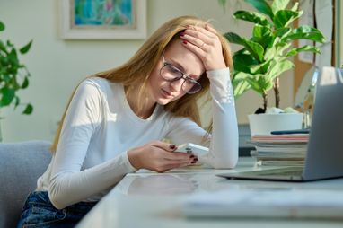 Обстріли суттєво знижують продуктивність українців — дослідження