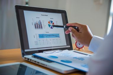 У яких секторах економіки бізнес отримує найбільші доходи — дослідження YouControl (інфографіка)