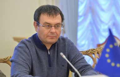 Гетманцев пропонує ввести військову цензуру видатків і розтягнути пільгові $50 млрд на три роки