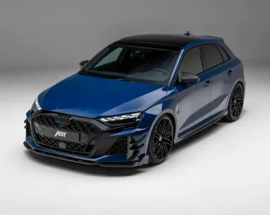 Дебютировал 500-сильный заряженный хэтчбек Audi (фото)