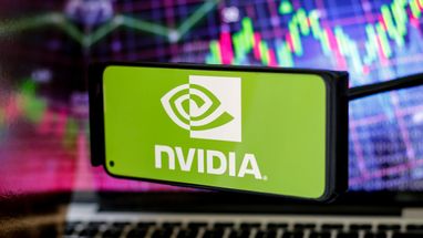 Мелкие инвесторы купили рекордное количество акций Nvidia во время падения