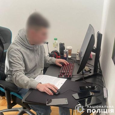 При содействии службы безопасности ПриватБанка полиция разоблачила злоумышленника, который создал фишинговые сайты и похищал персональные данные граждан
