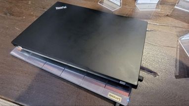 Lenovo представила бездротову зарядку для ноутбуків