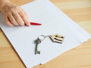 В 15 городах аренда однокомнатной квартиры дороже среднего ежемесячного платежа за єОселю