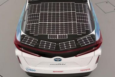 Toyota показала новий електромобіль на сонячних батареях (фото)