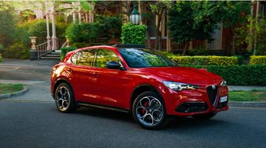 Компания Alfa Romeo показала эксклюзивные Stelvio и Giulia