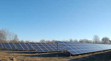 В Україні побудували першу наземну промислову сонячну електростанцію в Чернігівській області