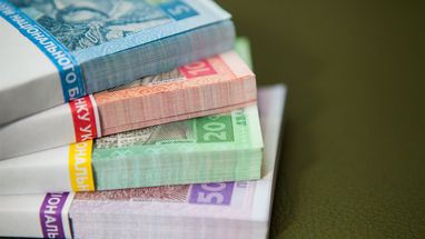 Відмова від готівки: у Зеленського розкрили план переведення економіки в кешлес