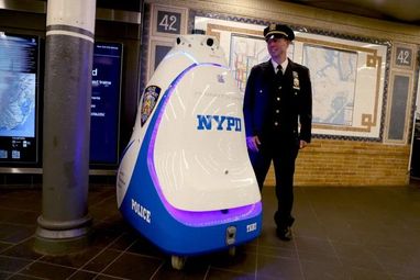 Полиция Нью-Йорка поставила робота на службу для патрулирования метро