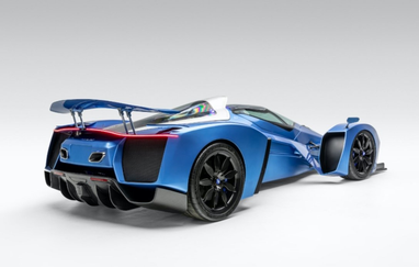 Французы запустили в производство 1085-сильный суперкар с необычным дизайном (фото)